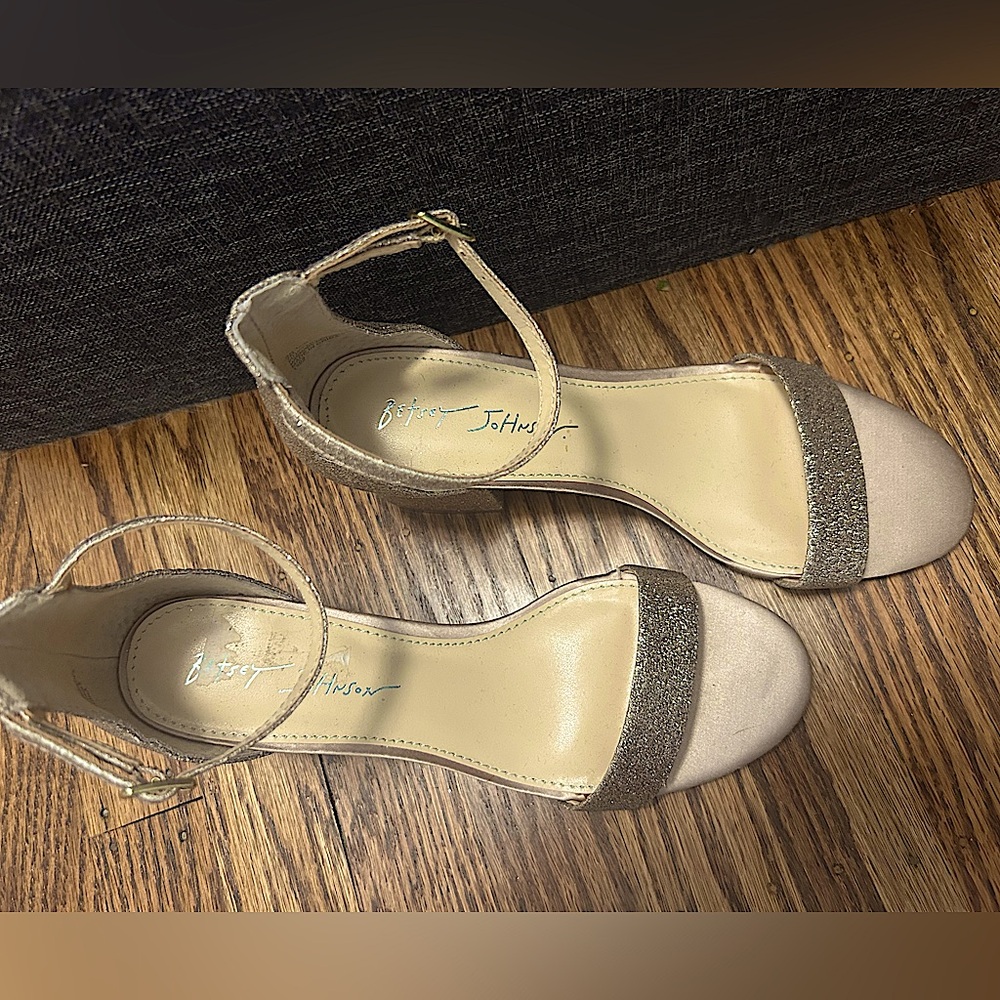 Betsey Johnson Block Heel dress sandals size 7 - Picture 3 of 5
